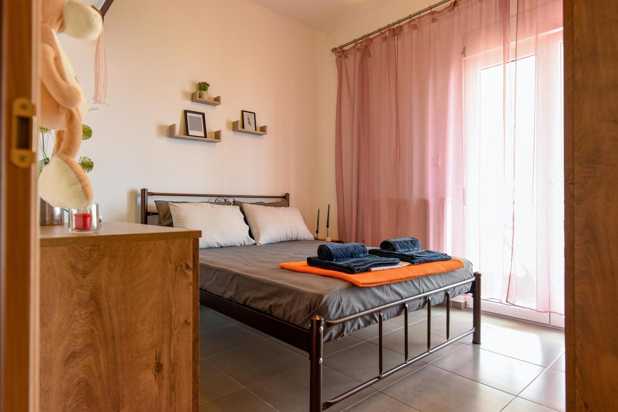 Beach Apartment Palaiontsiflikion Bagian luar foto